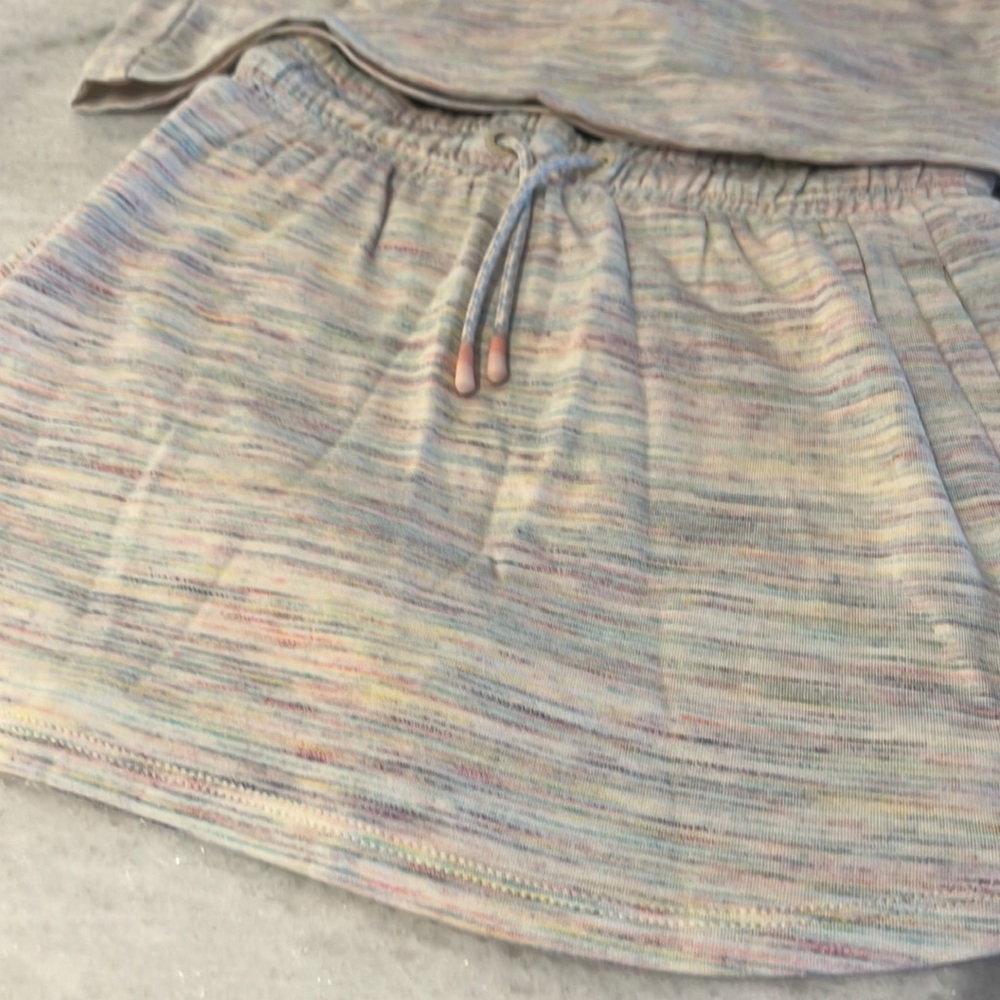 Athleta girl chasing rainbows top/shorts size XS /6 - Picture 3 of 13